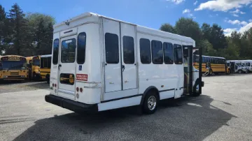 2021 FORD E-450 Shuttle Buses