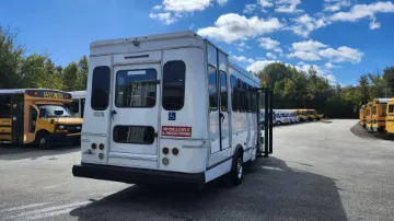 2021 FORD E-450 Shuttle Buses