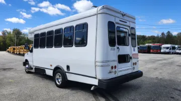 2021 FORD E-450 Shuttle Buses