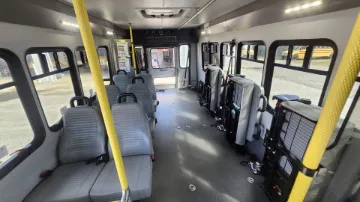 2021 FORD E-450 Shuttle Buses