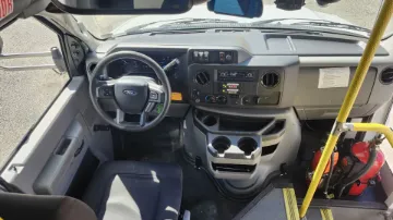 2021 FORD E-450 Shuttle Buses