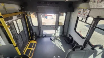 2021 FORD E-450 Shuttle Buses