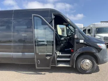 Picture of 2019 Mercedes-Benz Sprinter Van
