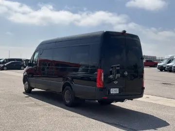 Picture of 2019 Mercedes-Benz Sprinter Van
