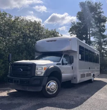 Picture of 2016 Ford F-550 Startrans Diesel 24P