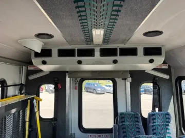 Picture of 2015 Ford F-550 Glaval 28P ADA