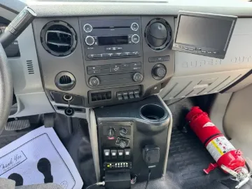 Picture of 2015 Ford F-550 Glaval 28P ADA