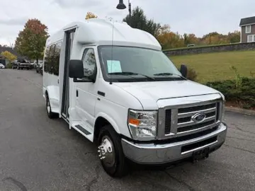 Picture of 2016 Ford E-350 Shuttle Bus