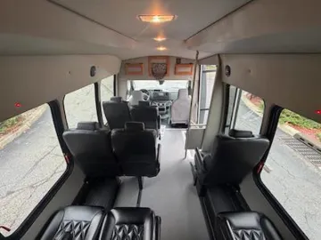 Picture of 2016 Ford E-350 Shuttle Bus
