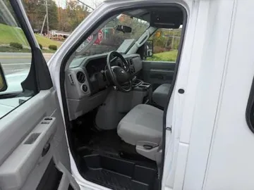 Picture of 2016 Ford E-350 Shuttle Bus
