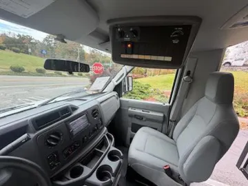 Picture of 2016 Ford E-350 Shuttle Bus