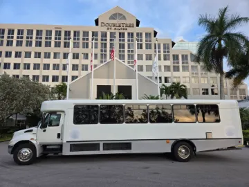 Picture of 2012 International PC505 37P Shuttle