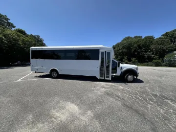 Picture of 2018 Ford F-550 Shuttle Bus ADA