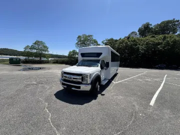 Picture of 2018 Ford F-550 Shuttle Bus ADA