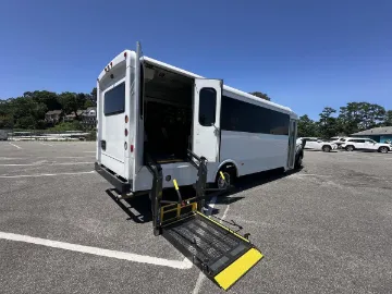 Picture of 2018 Ford F-550 Shuttle Bus ADA