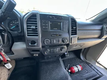 Picture of 2018 Ford F-550 Shuttle Bus ADA