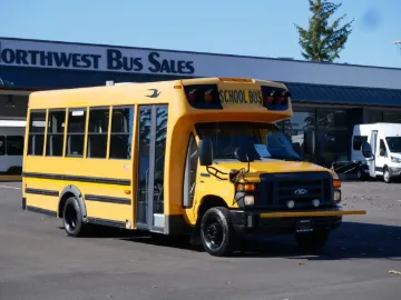 Picture of 2016 Ford E450 Girardin School Bus