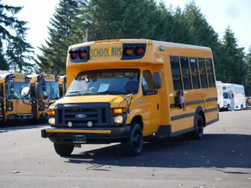 Picture of 2016 Ford E450 Girardin School Bus
