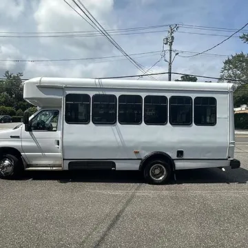Picture of 2017 Ford E-450 Shuttle Bus ADA