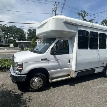 Picture of 2017 Ford E-450 Shuttle Bus ADA