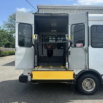 Picture of 2017 Ford E-450 Shuttle Bus ADA