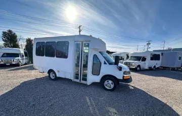 Picture of 2016 Chevrolet Express 3500 Shuttle Bus