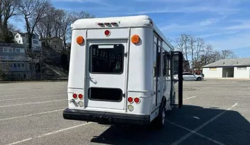 Picture of 2013 Ford E-350 Shuttle Bus ADA