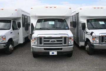 Picture of 2018 Ford Starcraft Minibus ADA Mini Bus