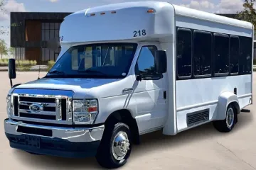 Picture of 2022 Ford E350 Shuttle Bus