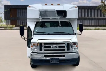 Picture of 2023 Ford E450 Shuttle Bus