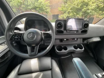 Picture of 2018 Mercedes-Benz Sprinter Van