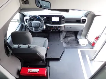 Picture of 2027 Ford F550 Starcraft Shuttle Bus