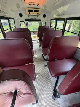 Picture of 2006 Chevrolet Express 3500 Mini Bus