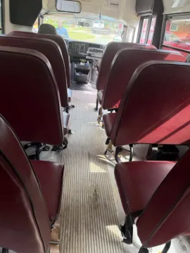 Picture of 2006 Chevrolet Express 3500 Mini Bus