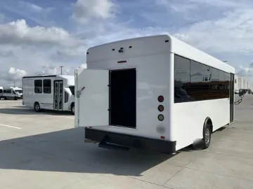 Picture of 2017 Ford E450 Shuttle Bus