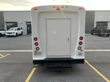 Picture of 2019 Ford E350 Shuttle Bus