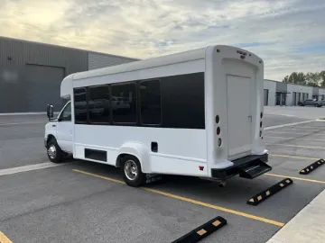 Picture of 2019 Ford E350 Shuttle Bus