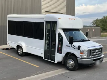 Picture of 2019 Ford E350 Shuttle Bus