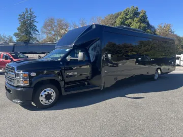 2023 Chevrolet Silverado 5500 HD Executive Coach 35P