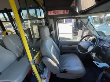 2017 FORD E-350 Mini Buses