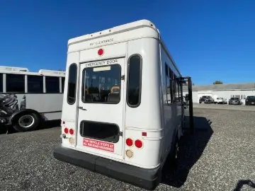 2017 FORD E-350 Mini Buses