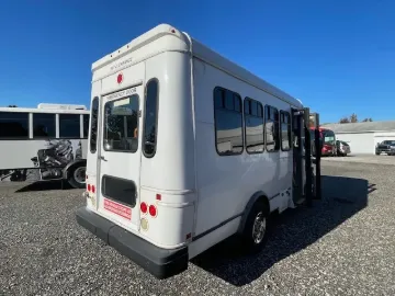 2017 FORD E-350 Mini Buses