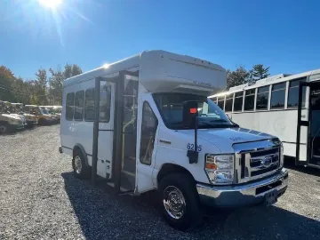 2017 FORD E-350 Mini Buses