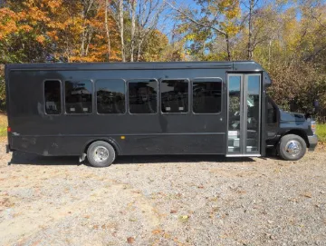 Picture of 2025 Ford E450 Turtle Top Shuttle Bus
