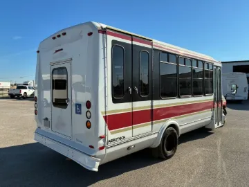 Picture of 2004 Ford E450 Eldorado Aerotech Shuttle Bus ADA
