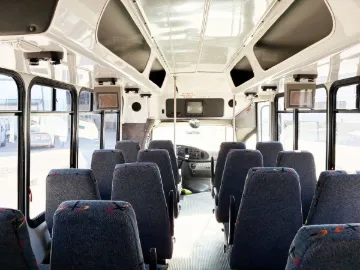Picture of 2004 Ford E450 Eldorado Aerotech Shuttle Bus ADA