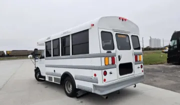 Picture of 2022 Chevrolet Thomas Minotour