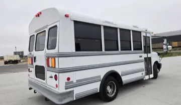 Picture of 2022 Chevrolet Thomas Minotour
