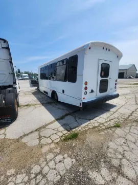 Picture of 2017 Ford F550 Shuttle Bus