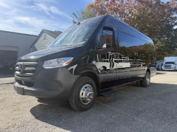 Picture of 2020 Mercedes-Benz Sprinter 3500 Van